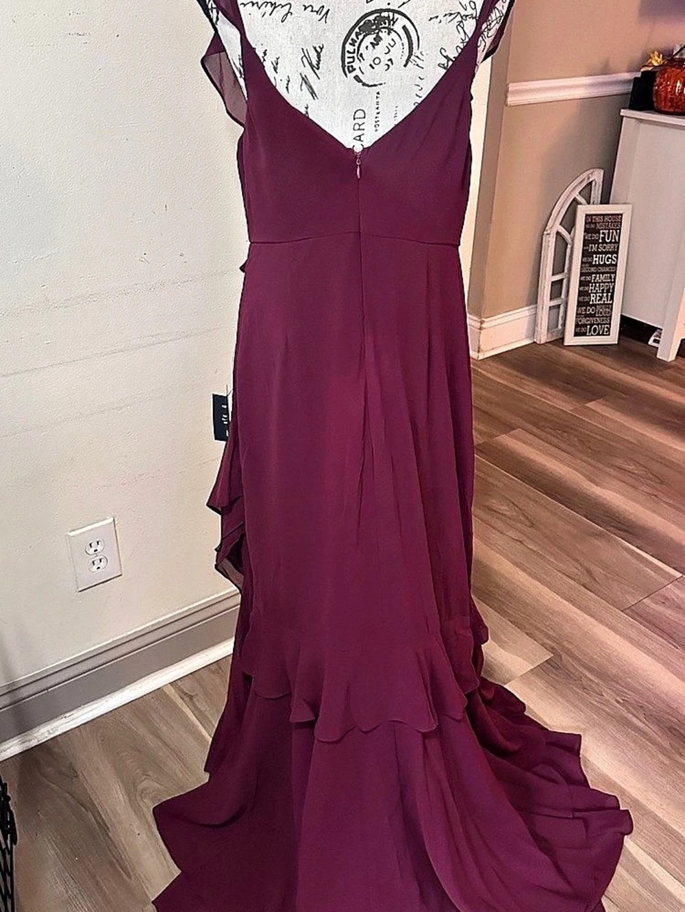 Lulu's Ruffle Maxi Dress in burgandy Size Large Like New